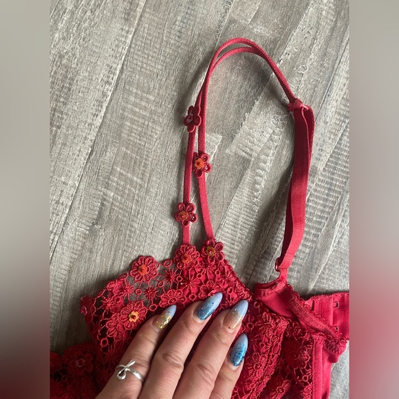 Ambrielle Floral Lace & Beaded Bra Red 34C - Picture 4 of 6